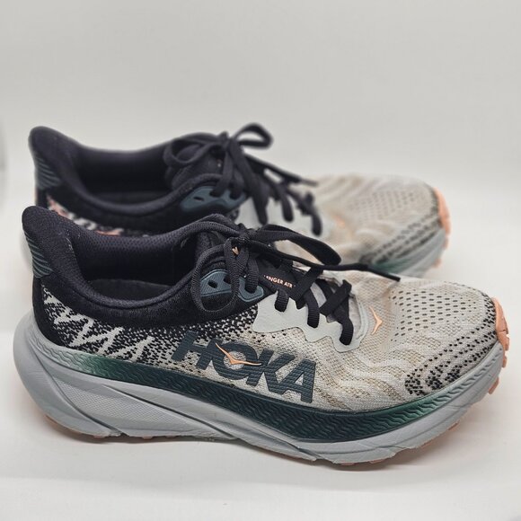 Hoka Challenger 7 Women's Size 7 B Harbor Mist/Spruce Running Shoes pre-owned - Picture 4 of 11
